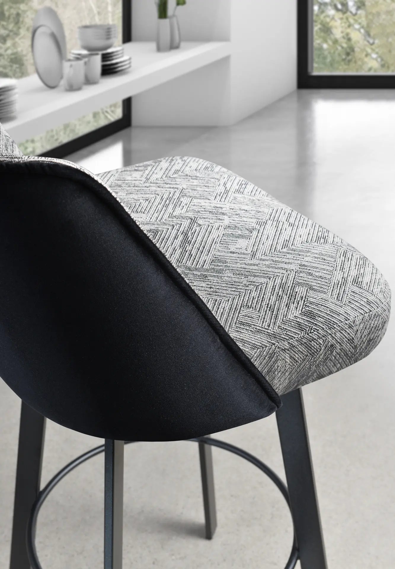 Eva Swivel Stool