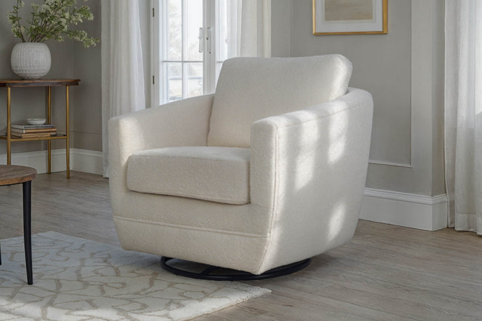 Lounge &amp; Occasional Chairs