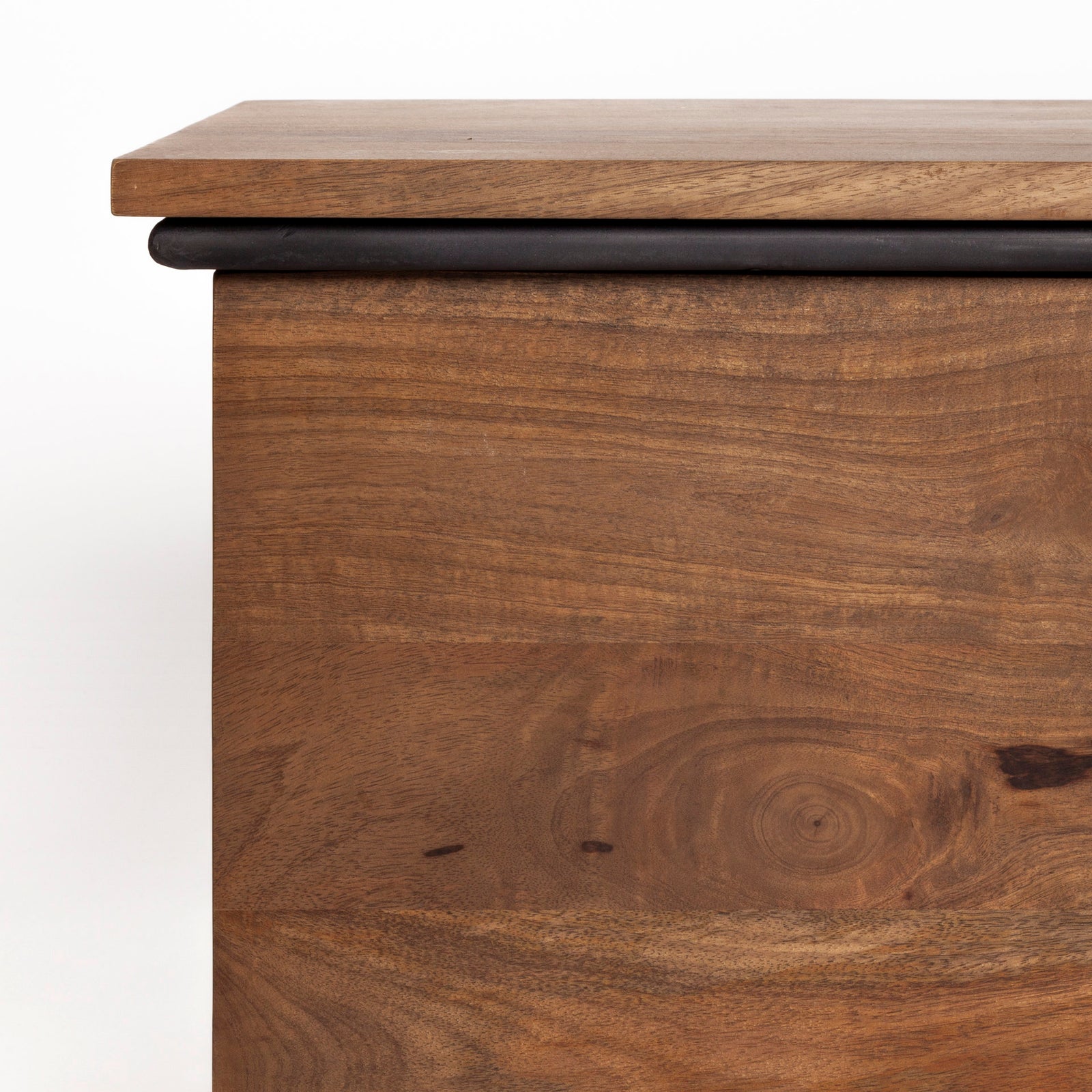 Maddox Media Console