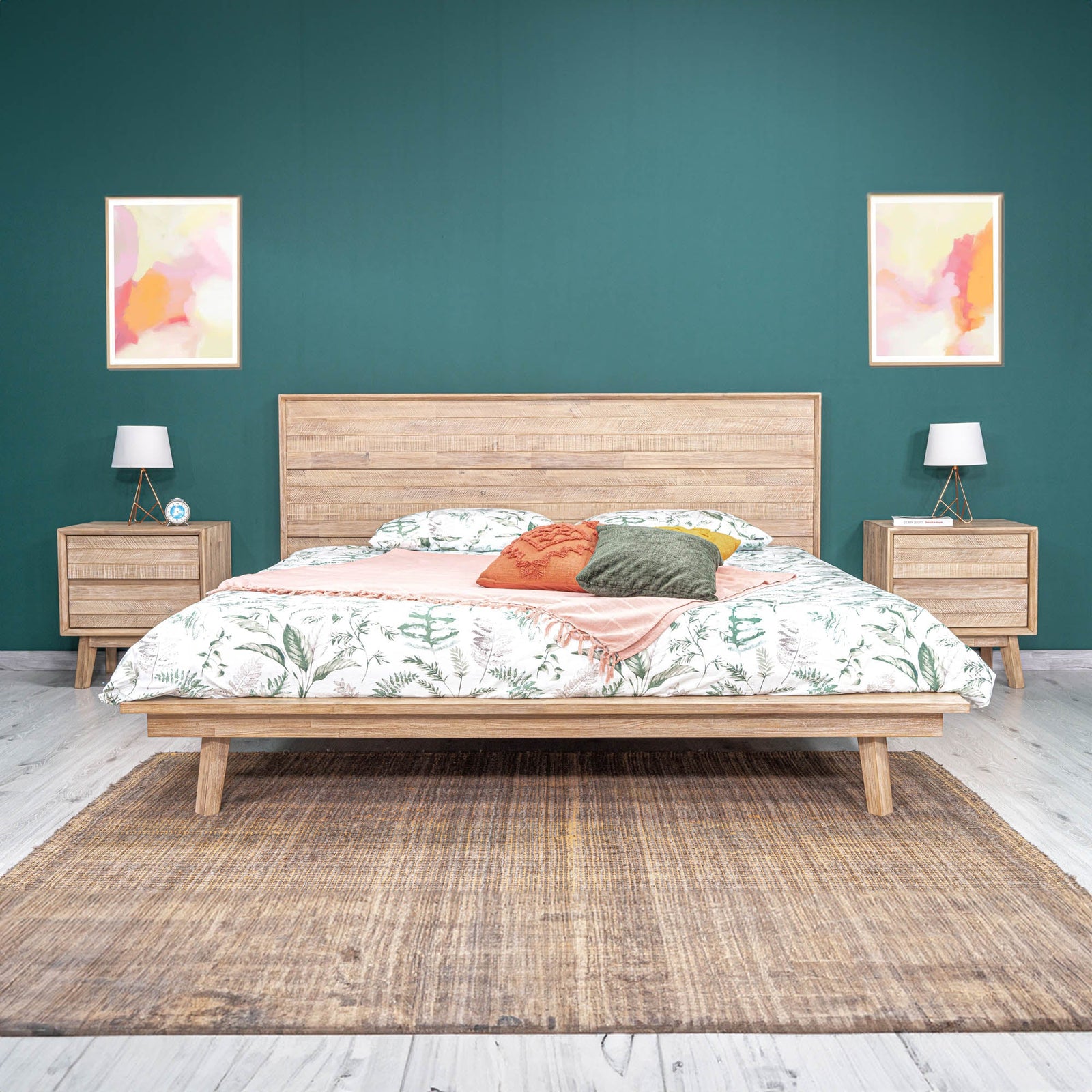 Gia King Bed - Light Driftwood