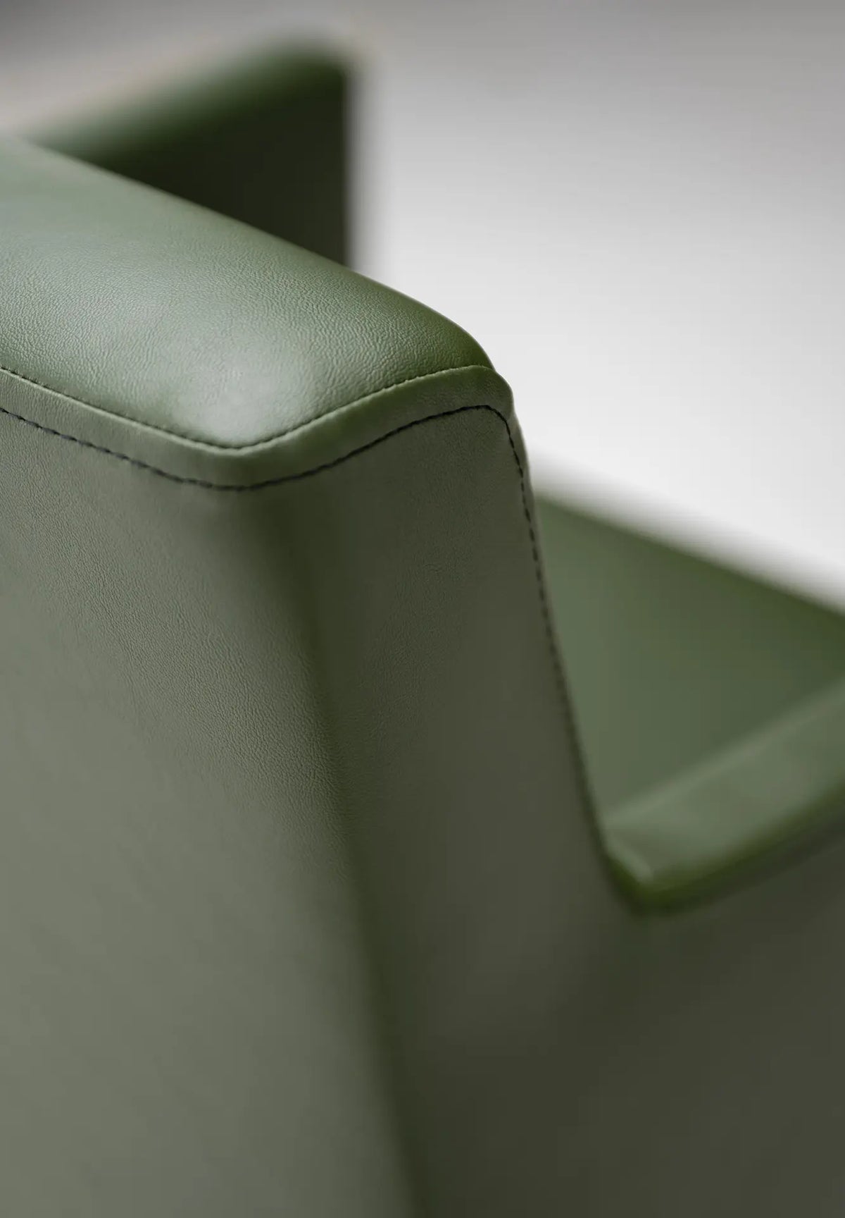 Anne II Stool