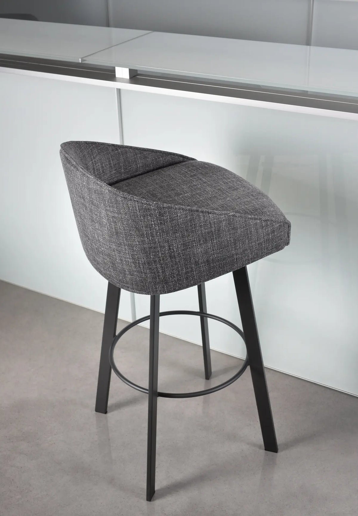 Liv Swivel Stool