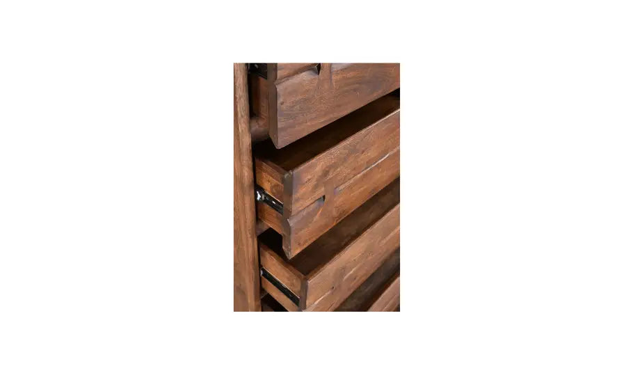 Madagascar Chest
